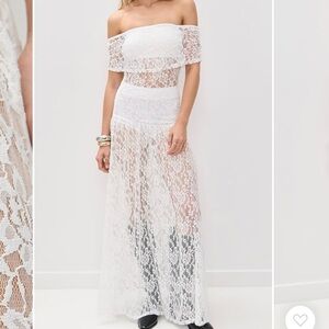 NWT Lioness Field of Dreams White Lace Off-Shoulder Maxi Dress